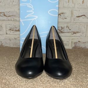 Life Stride Parigl Black Smooth sz 8